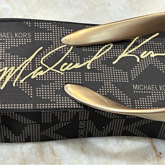 MK Wedges Flip Flop Sandals. NWT Women - Picture 5 of 7